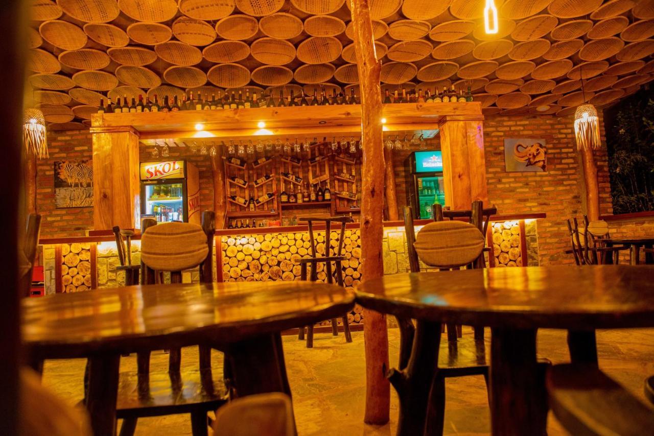 Akagera Transit Lodge Экстерьер фото