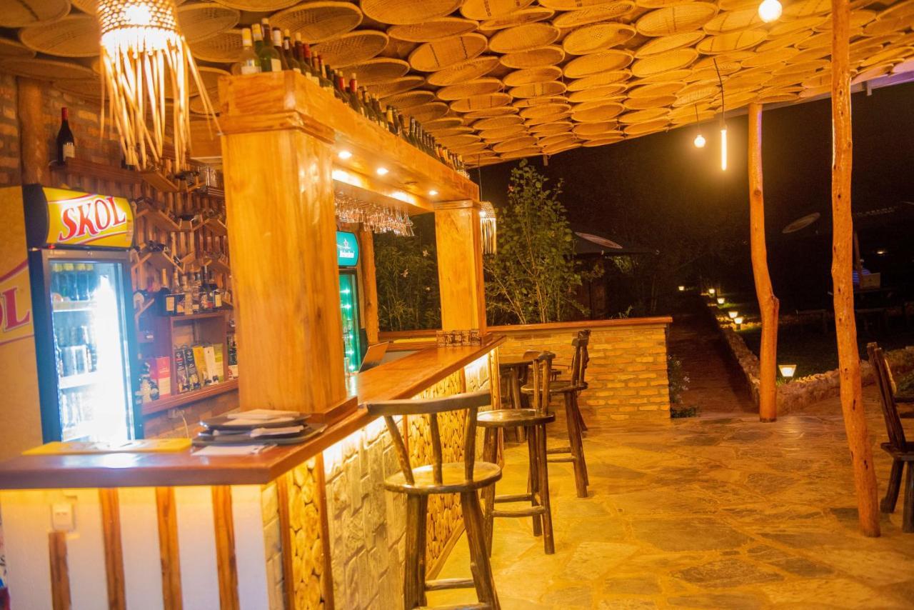 Akagera Transit Lodge Экстерьер фото