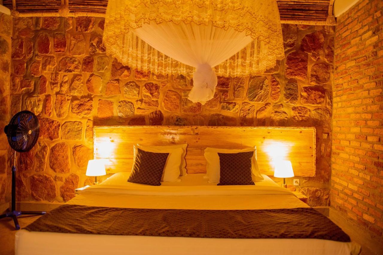 Akagera Transit Lodge Экстерьер фото