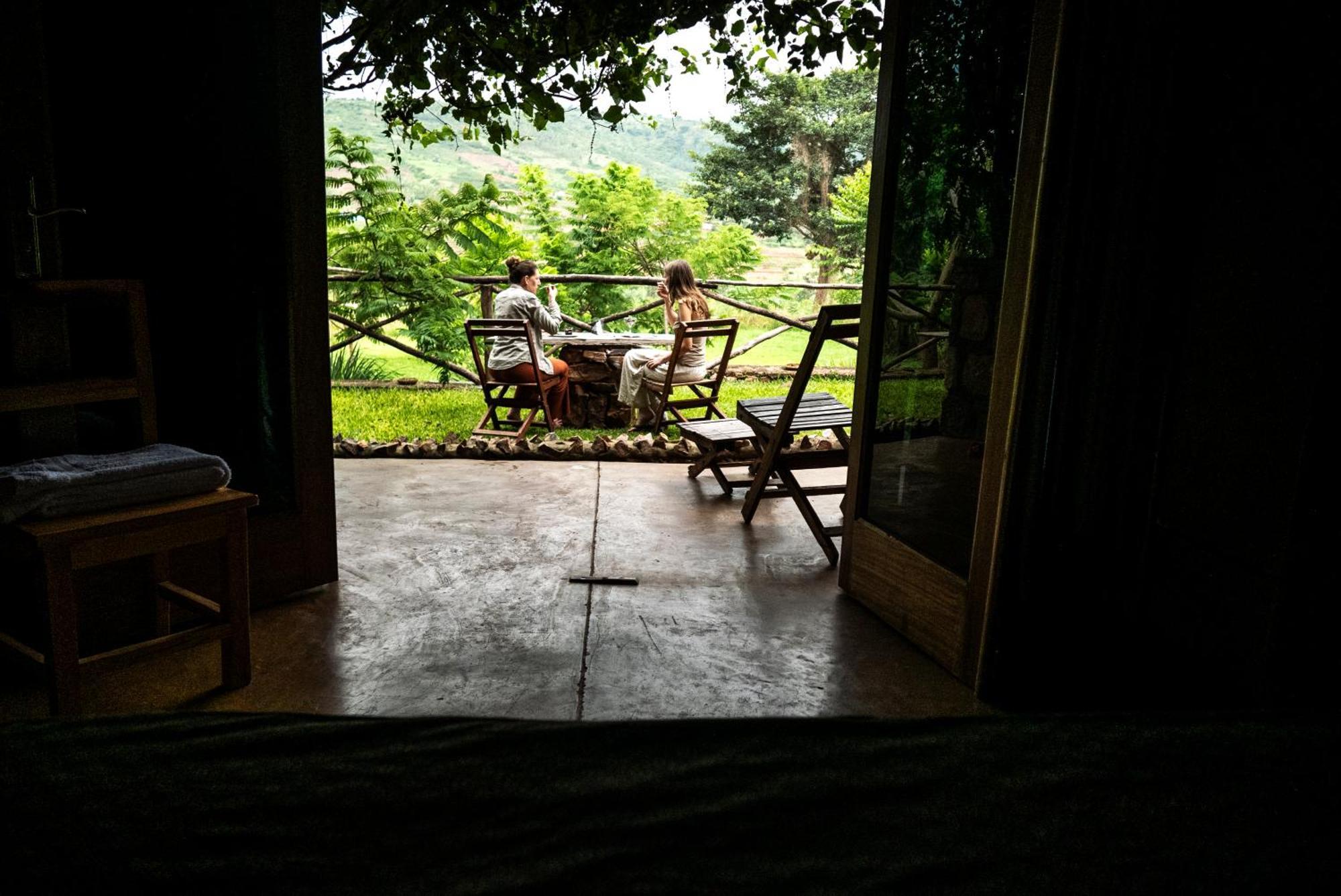 Akagera Transit Lodge Экстерьер фото