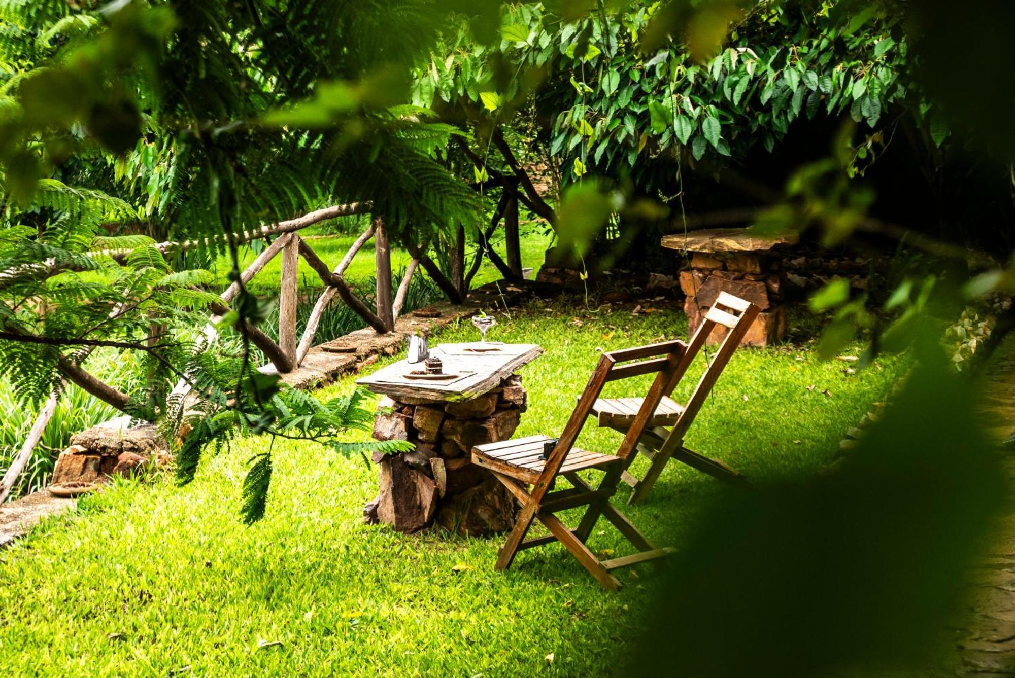 Akagera Transit Lodge Экстерьер фото
